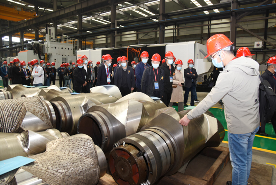 GE580/GE1000T超大型串联密炼机 GE580/GE1000T超大型串联密炼机