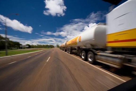 百年油气巨头搬家又改名:荷兰怒了,英国笑了! 百年油气巨头搬家又改名:荷兰怒了,英国笑了!