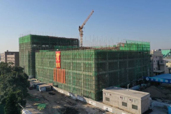 扩建中的巴德士总部厂房 扩建中的巴德士总部厂房
