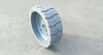实心轮胎和充气轮胎哪个好？
