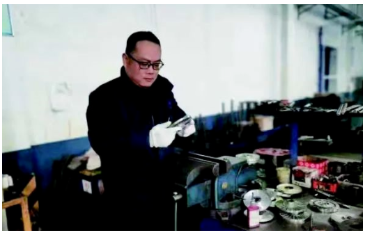 兴达钢帘线刘建华，担任智能制造设备维护与加工部部长