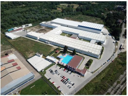 这是特克拉斯在弗拉涅的第二家工厂，生产用于传统、混合动力和电动汽车的加热和冷却线的流体系统。