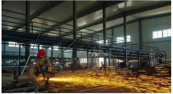 河北的乳胶企业决定落户左权县，并在此扩大生产规模，打造中国最大的乳胶制品产业基地。
