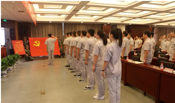 轮胎董事长:上半年任务达标! 轮胎董事长:上半年任务达标!