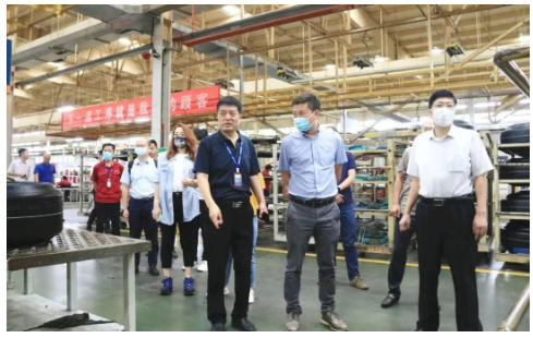 对该公司在智能制造和信息化建设方面取得的成绩，调研组给予充分肯定。