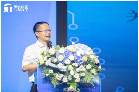 中国橡胶工业协会副会长雷昌纯致辞 中国橡胶工业协会副会长雷昌纯致辞