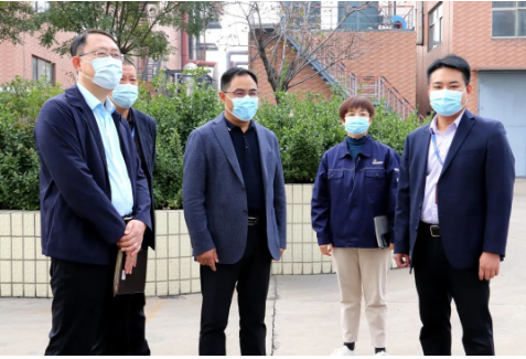 西牧山书记强调，要积极抢抓国家“双碳”战略机遇