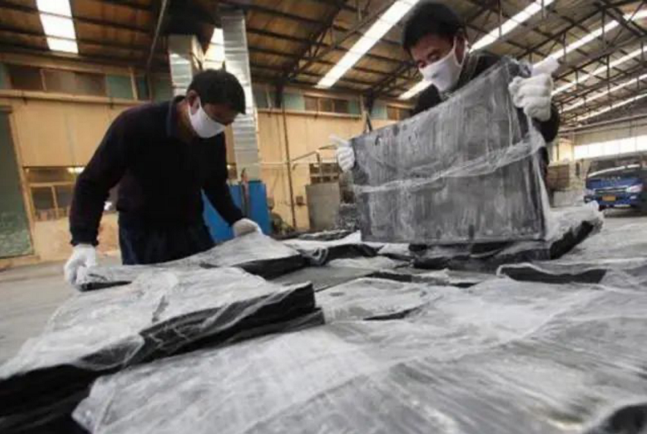 2、废旧轮胎求大于供 2、废旧轮胎求大于供