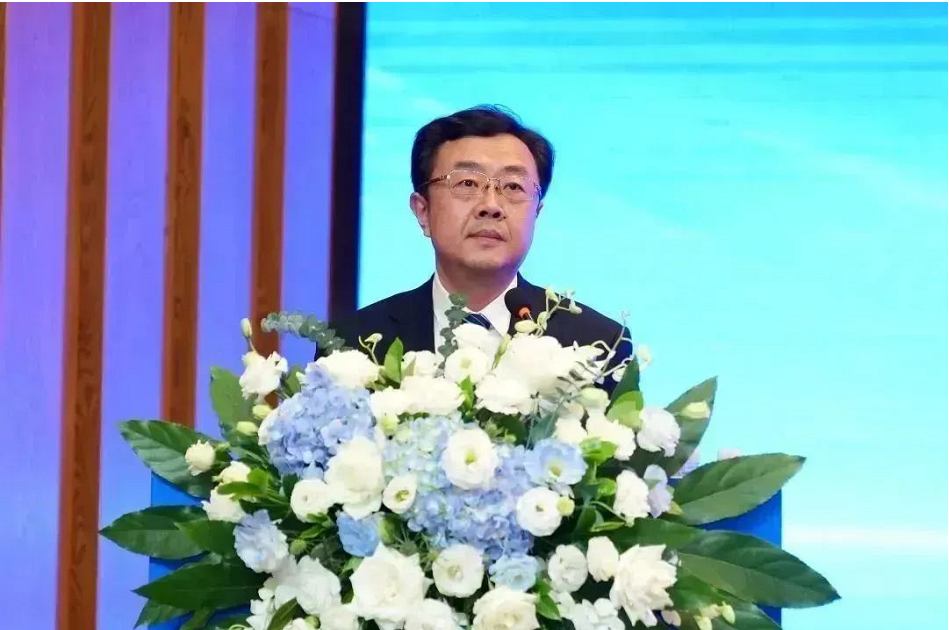李兴伟