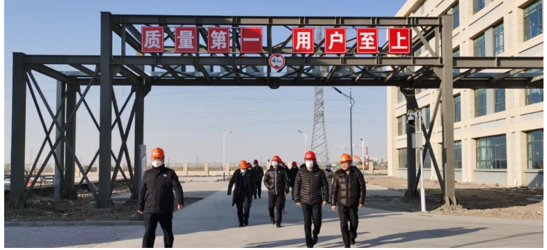 北新灯塔副总经理魏华、项目总监王金柱,项目总包及项目监理相关负责人一起参加了此次调研。 北新灯塔副总经理魏华、项目总监王金柱,项目总包及项目监理相关负责人一起参加了此次调研。