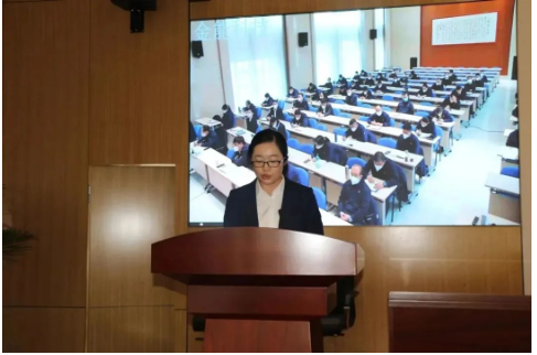 曹蕾蕾:狭路相逢勇者胜,纵使千难万险,惟有砥砺前行才能破局。2023,我将继续带领团队不畏艰险、敢攀高峰,丙烷采购安全稳定、降本增效;丙烯销售“稳”字当头,提升效益;聚丙烯销售,巩固与开发并重,做实、做细、做稳。启航2023,不被困难定义,不畏挑战退缩,历经洗练之后才能强身健骨,砥砺奋发必将花开月明。 曹蕾蕾:狭路相逢勇者胜,纵使千难万险,惟有砥砺前行才能破局。2023,我将继续带领团队不畏艰险、敢攀高峰,丙烷采购安全稳定、降本增效;丙烯销售“稳”字当头,提升效益;聚丙烯销售,巩固与开发并重,做实、做细、做稳。启航2023,不被困难定义,不畏挑战退缩,历经洗练之后才能强身健骨,砥砺奋发必将花开月明。