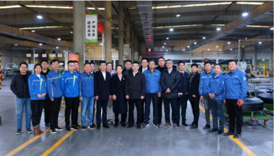 物产中大欧泰公司董事长张飚一行考察了山东地区的多个轮胎厂合作项目，其中包括宏宇轮胎。此前，广饶政府也曾表示支持宏宇轮胎与物产中大集团的合作。