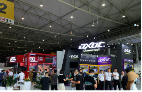 展会将围绕新能源与智能网联、商贸合作与信息交流、成渝汽车产业布局东盟等领域，集中打造集新能源整车制造及核心零部件于一体的展示平台。本届展会将迎来南充、宜宾、内江等川内14个市州携手重庆展团，多家龙头企业将率先发布动力电池、汽车芯片、自动驾驶类产品与创新技术成果。
