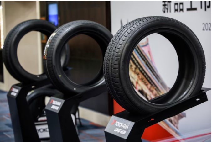 据了解，GEOLANDAR系列是优科豪马轮胎旗下的全球SUV和皮卡轮胎品牌，已有27年的品牌历史。凭借卓越的越野性能和全球统一的产品规格，该系列产品已赢得了多个汽车厂商的认可，为众多SUV车型提供了专业配套的轮胎。