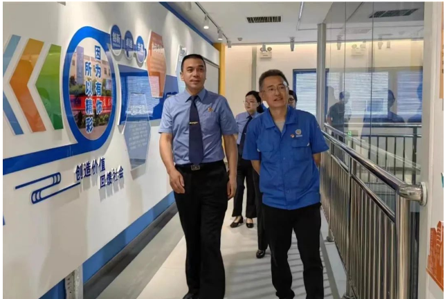 贵州省贵阳市修文县人民检察院党组书记、检察长周伦率领团队一行，对贵州轮胎股份有限公司进行了实地走访。