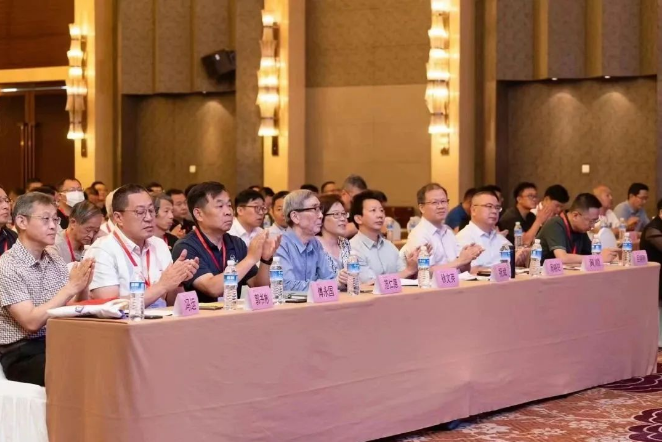 第四届中国橡胶新材料暨混炼胶技术高峰论坛成功举办