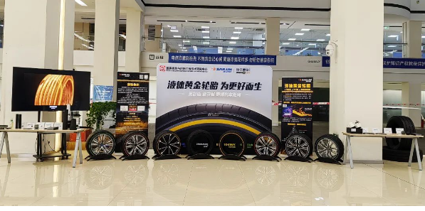 在品牌建设方面，赛轮轮胎开始着重加强品牌形象，提高了行业知名度和美誉度。在第三季度，赛轮液体黄金轮胎广告片在央视黄金时段首播。此外，赛轮轮胎还作为“创·强国基石”品牌亮相于《亚洲时刻·中国好礼》品牌盛典，进一步提升了其国内外的品牌知名度和影响力。此外，赛轮轮胎在2023年的《亚洲品牌500强》排行榜中，以品牌价值达805.72亿元的成绩位列第328位，进一步彰显了其强大的品牌实力。