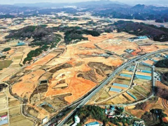增资至34亿元投资智能工厂,延期投产